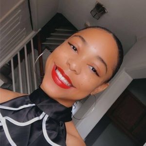 Meet your Posher, Makaila